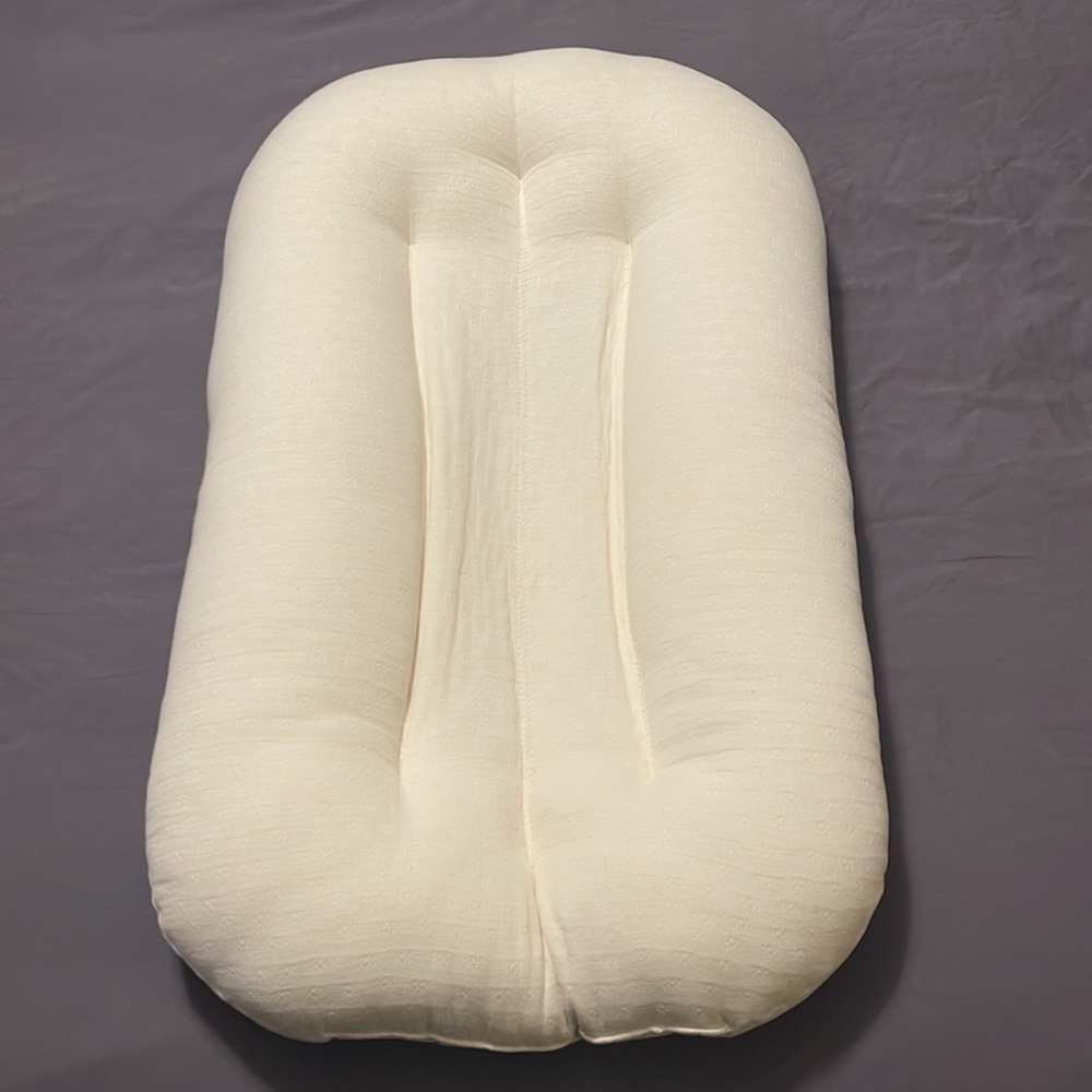 Snuggle Me Organic Infant Lounger with cover